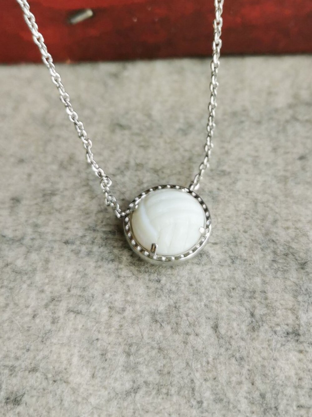 Kendra Scott Volleyball Necklace - Silver & White Mother--Pearl - Picture 2 of 4